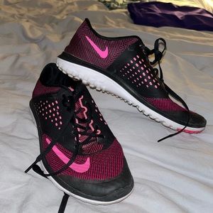Nike running shoes 8.5